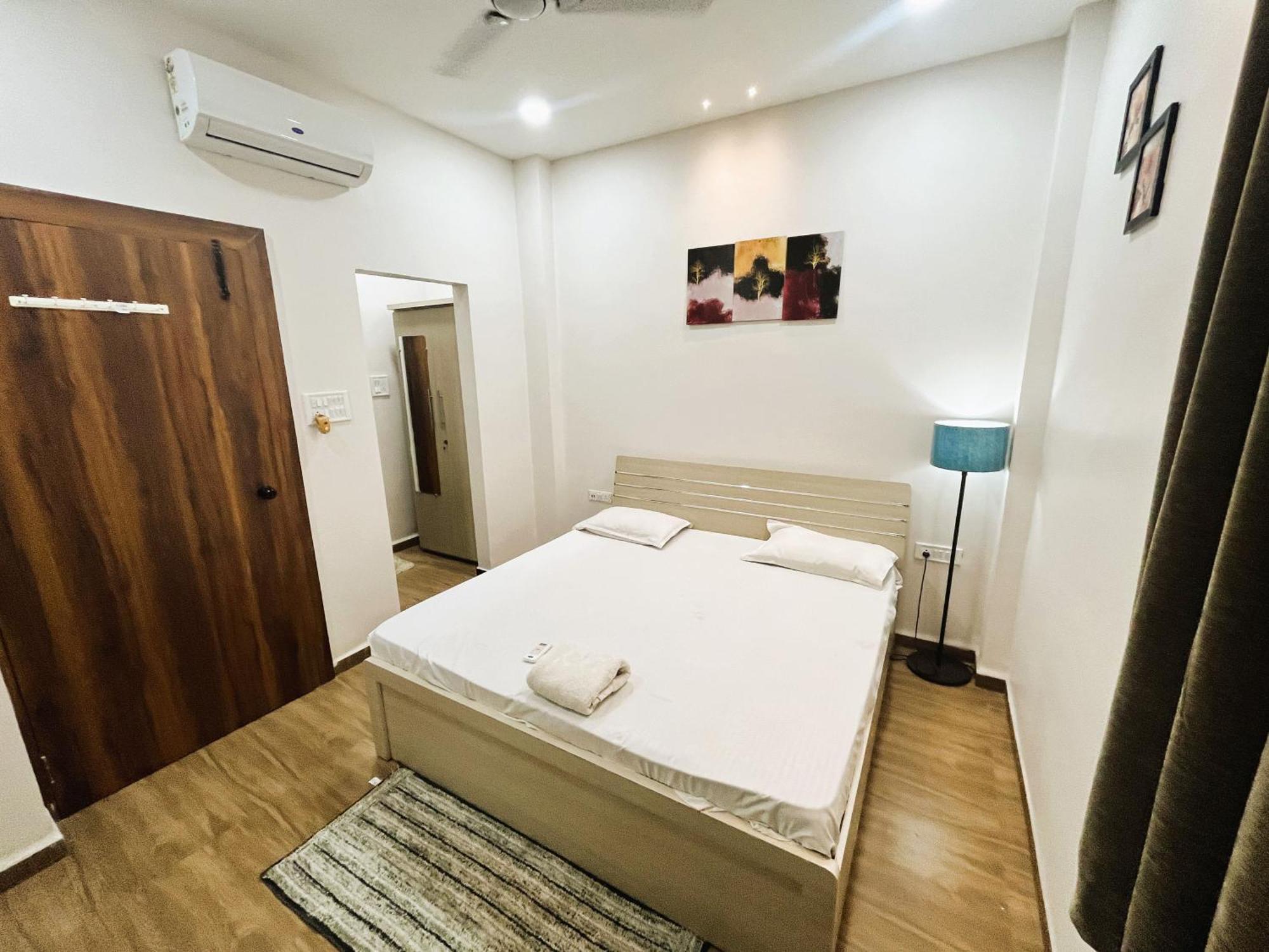 Shree Stay Inn Luxe' Holiday Home Ujjain Ngoại thất bức ảnh